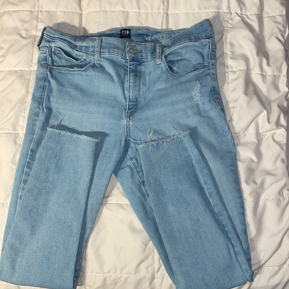GAP distressed skinny jeans